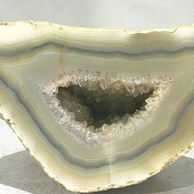 Agate Geode Saying Hello | New Earth Gifts