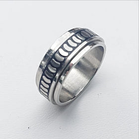 Stainless Steel Spinner Ring-Repeating Pattern - New Earth Gifts