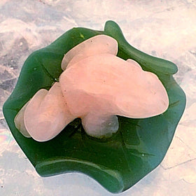 Rose Quartz Carved Gemstone Frog on Aventurine Lily Pad - New Earth Gifts and Beads
