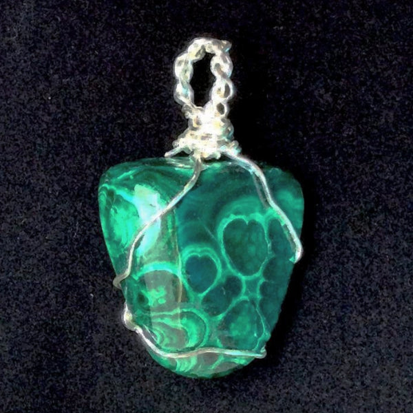 Malachite Pendant Heart Formation | New Earth Gifts