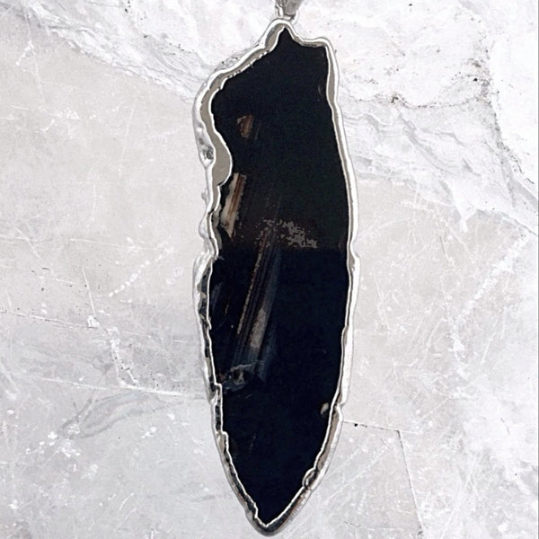 Agate Slice Pendant Black Free Form -New Earth Gifts