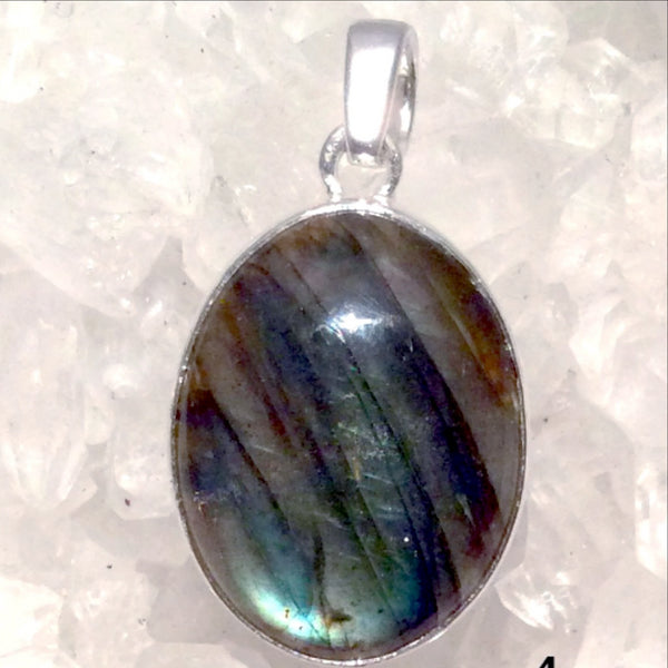 Labradorite Pendant Showing Magical Veining - New Earth Gifts and Beads